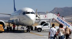ÇARDAK HAVALİMANI’NDA 53 BİN YOLCUYA HİZMET VERİLDİ