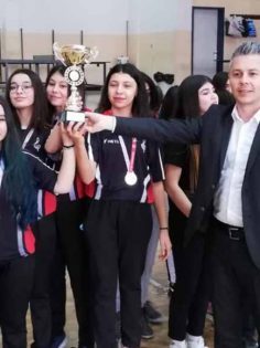 DART ŞAMPİYONLARI MADALYALARINI ALDI