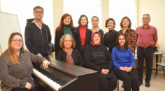 EV HANIMLARI VE EMEKLİLER KOROSU