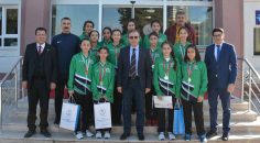 BASKETBOLCU KIZLAR FİNALİ İSTİYOR