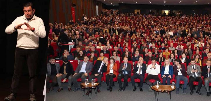 DENİZLİ’DE FATİH PORTAKAL’A YOĞUN İLGİ