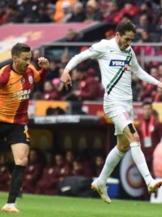 DENİZLİSPOR ELİNDEN GELENİ YAPTI AMA: 2-1