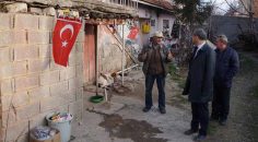 HER GÜN HAYRINA O SOKAĞI TEMİZLİYOR