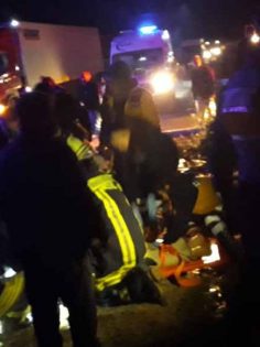 YOLCU OTOBÜSÜ İLE OTOMOBİL ÇARPIŞTI: 3 ÖLÜ, 1 YARALI