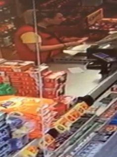 MARKETTEN HIRSIZLIK YAPAN KİŞİ YAKALANDI