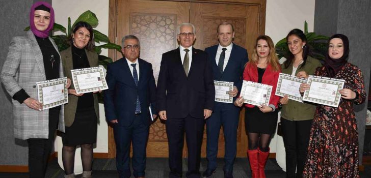 ÖĞRETMENLERE BAŞARI BELGESİ