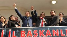 CHP’DE DEVİR TESLİM TÖRENİ YAPILDI