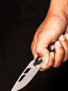 ESKİ SEVGİLİSİNİ 5 YERİNDEN BIÇAKLADI