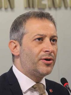 CHP’DE AKBABA YÖNETİMİ BELİRLİYOR