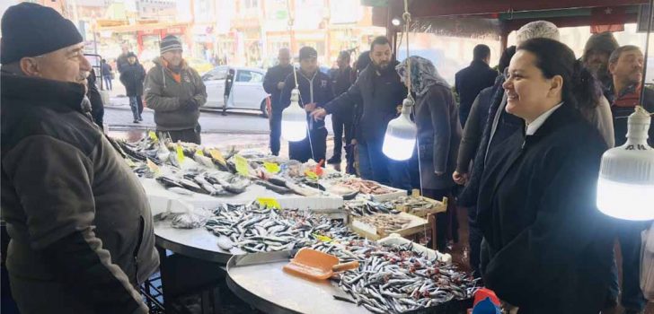 MİLLETVEKİLİ ÖK BALIK TEZGAHINDA