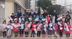 MİNİK ÖĞRENCİLERDEN DEPREMZEDELERE DESTEK