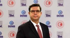 FABRİKALARDA İŞÇİLERİN GİRİŞTE ATEŞLERİ ÖLÇÜLÜYOR