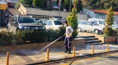 HONAZ’DA SOKAKLAR YIKANDI