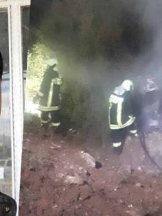 OTOMOBİLİN İÇİNDE YANARAK CAN VERDİ