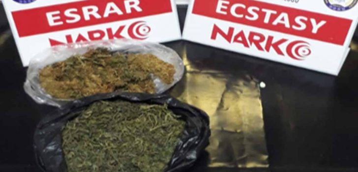 UYUŞTURUCU TİCARETİ YAPAN 5 KİŞİ TUTAKLANDI