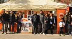 STANT AÇIP DEPREME DİKKAT ÇEKTİLER