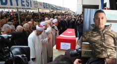 ŞEHİT AKMAN’I SON YOLCUĞUNA BİNLER UĞURLADI