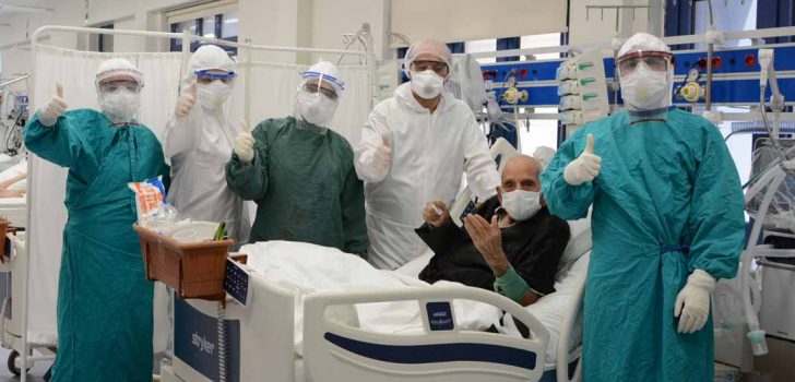 100 YAŞINDA KORONAVİRÜSÜ YENDİ