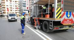 YOL ÇİZGİLERİ YENİLENDİ, KANALİZASYON TEMİZLENDİ