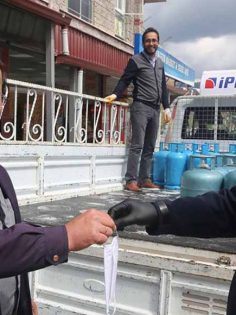 ÇAMELİ’DE ESNAFA MASKE DAĞITILDI