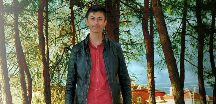 TAHLİYE OLAN BABA OĞLUNU ÖLDÜRDÜ