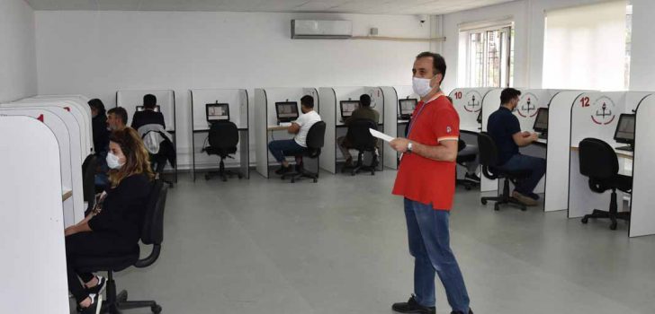 YENİ BİNADA İLK E-SINAV YAPILDI