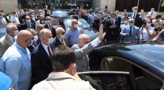 DENİZLİ VALİSİ KENTE VEDA EDEREK AYRILDI