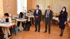 VALİ KARAHAN ÇAL’A HEM SÖZ VERDİ HEM DE KUTLADI