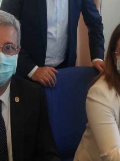 CHP’Lİ MİLLETVEKİLİ KARACA: AVUKATLIK CESARET MESLEĞİDİR