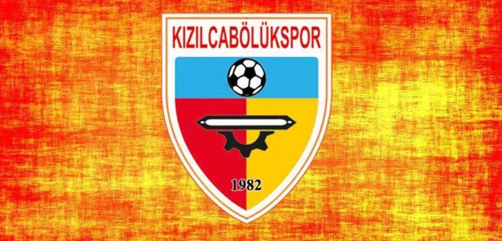 KIZILCABÖLÜKSPOR’DA İKİ FUTBOLCU İLE YOLLAR AYRILDI