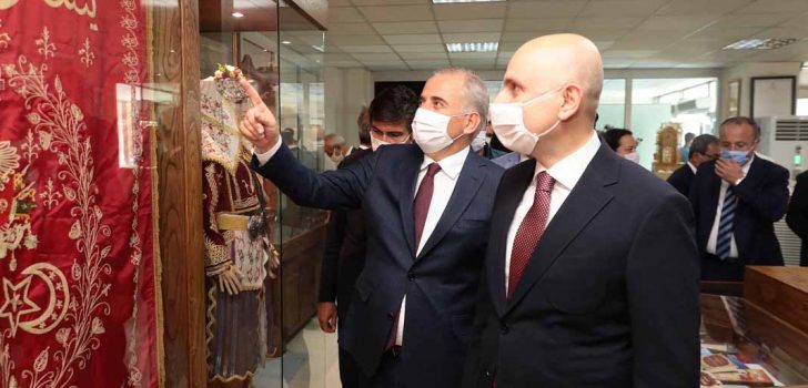 BAKAN KARAİSMAİLOĞLU: BİZ BİR EKİBİZ