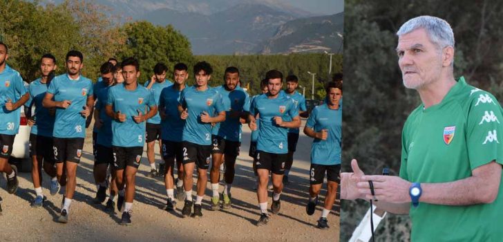 KIZILCABÖLÜKSPOR SAHAYA İNDİ