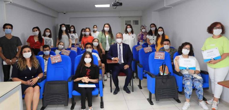 PAMUKKALE BELEDİYESİ’NİN YAZ KURSLARI TAMAMLANIYOR