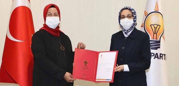 ÇAMELİ AK PARTİ İLÇE KADIN KOLLARI’NA YENİ BAŞKAN ATANDI