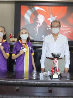 ŞAMPİYON KARATECİLERİN YENİ HEDEFİ AVRUPA