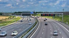 JANDARMA, OTOBAN SOYGUNCULARINI YAKALADI