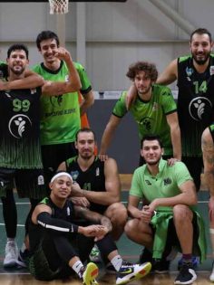 MERKEZEFENDİ DENİZLİ BASKET YARI FİNALDE