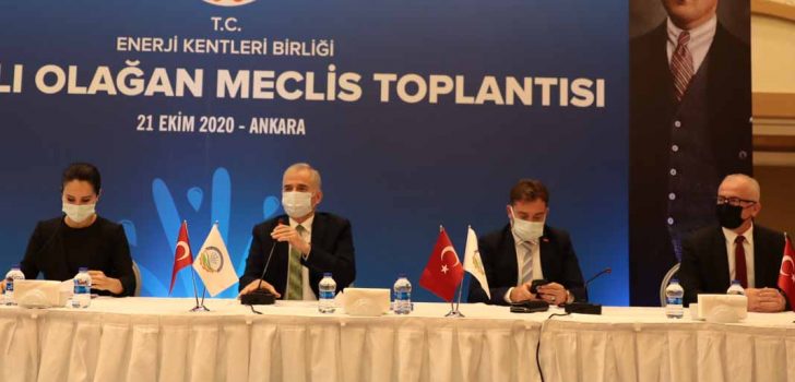 TÜRKİYE YENİLENEBİLİR ENERJİ KAYNAKLARINDA İVME KAZANDI