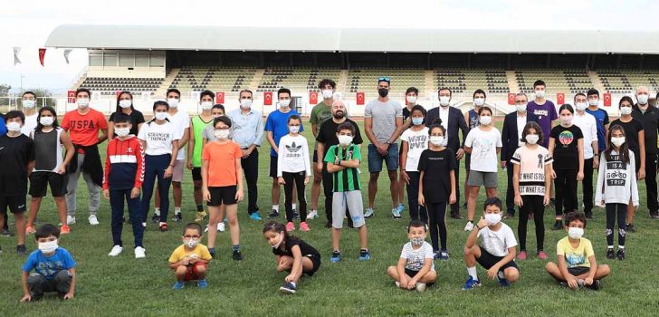 MİLLİLER, TOKYO’YA BÜYÜKŞEHİR TESİSLERİNDE HAZIRLANIYOR