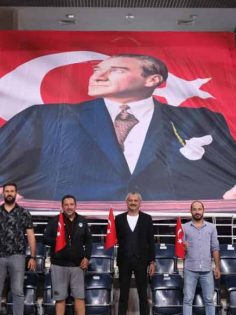 MERKEZEFENDİ BASKET’TEN CUMHURİYET KUTLAMASI