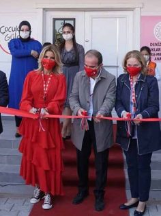 GÜLBEN ERGEN 40. ANAOKULU’NU ÇİVRİL’DE AÇTI