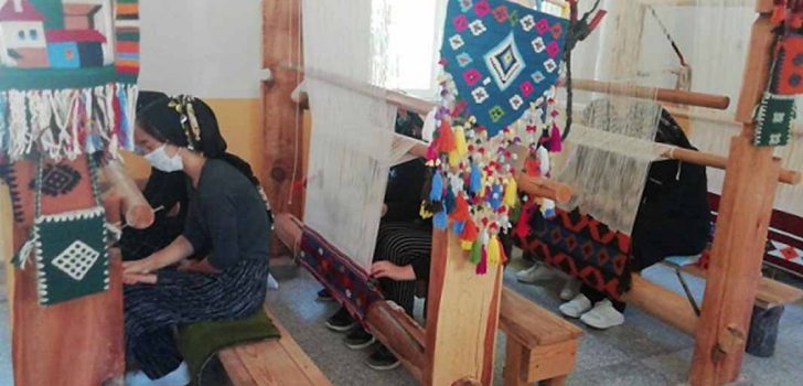 ÇAMELİLİ KADINLAR MESLEK SAHİBİ OLDU