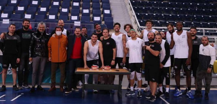 MERKEZEFENDİ DENİZLİ BASKET, ANADOLU’YU AĞIRLIYOR