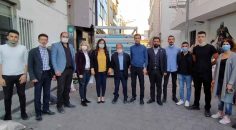 BİR KAMYON DOLUSU İYİLİK İZMİR’E GÖNDERİLDİ