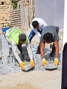 KÜÇÜKDERE’DE SOKAKLAR YENİLENDİ