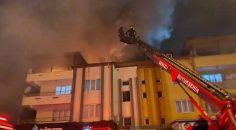 ÇATIDAKİ YANGIN KORKUTTU