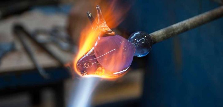 ŞİŞECAM’DAN GENÇLERİ MESLEK SAHİBİ YAPAN PROGRAM