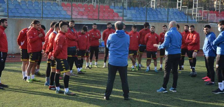 KIZILCABÖLÜKSPOR SAHAYA İNDİ