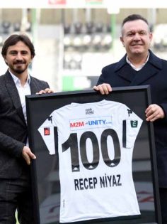 HOROZ’DA RECEP’İN 100 GURURU
