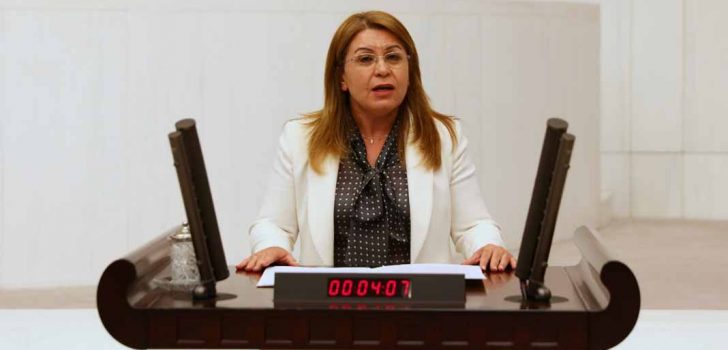 KARACA’DAN ZEHİR ZEMBEREK “AÇ DEĞİLLER!” AÇIKLAMASI